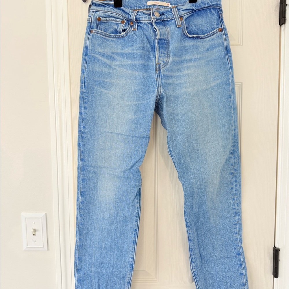 Levi’s Wedgie Jeans